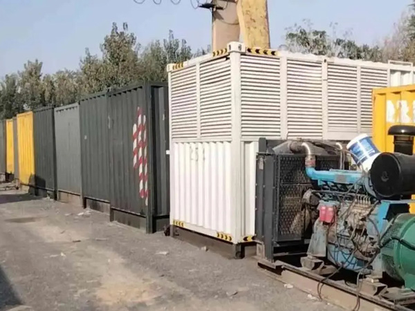 崇信200KW柴油发电机机组每小时油耗是多少?